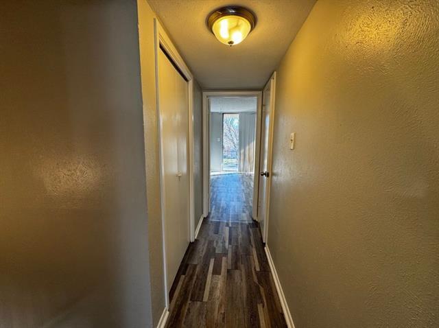 Building Photo - 6329 Walraven Cir