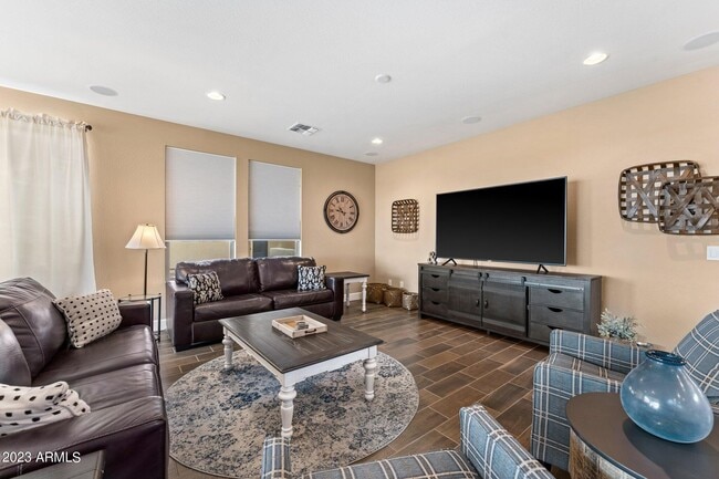 Building Photo - 4456 Covered Wagon Trl