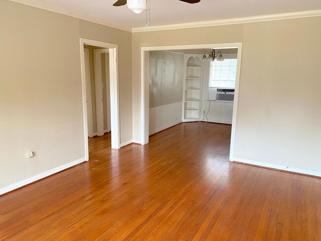 Building Photo - 4001 Austin St