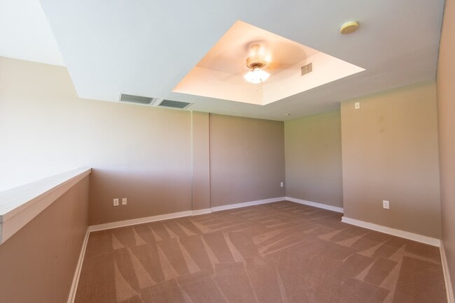 Building Photo - 2 Story Luxury Loft