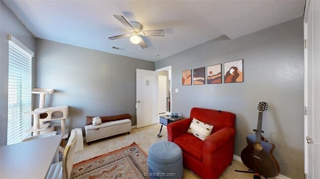 Building Photo - 806 Azalea Ct