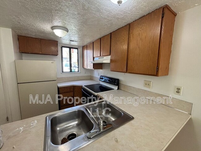 Building Photo - 1145 W 1600 N