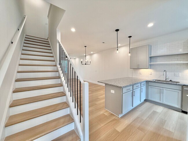 Building Photo - Newly Built 4BD, 3.5BA Northeast Raleigh T...