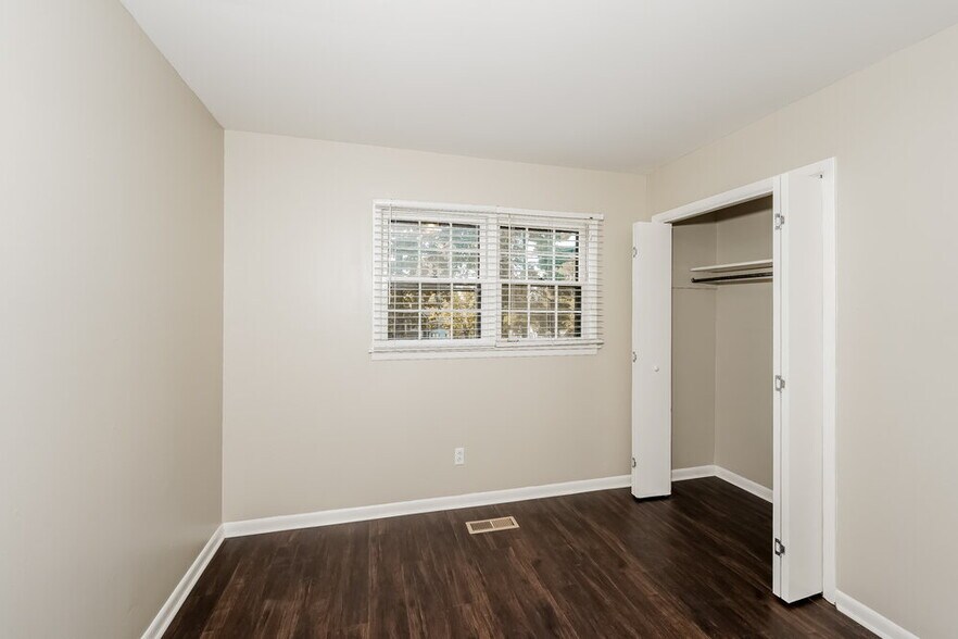 Building Photo - 120 Von Dale Dr
