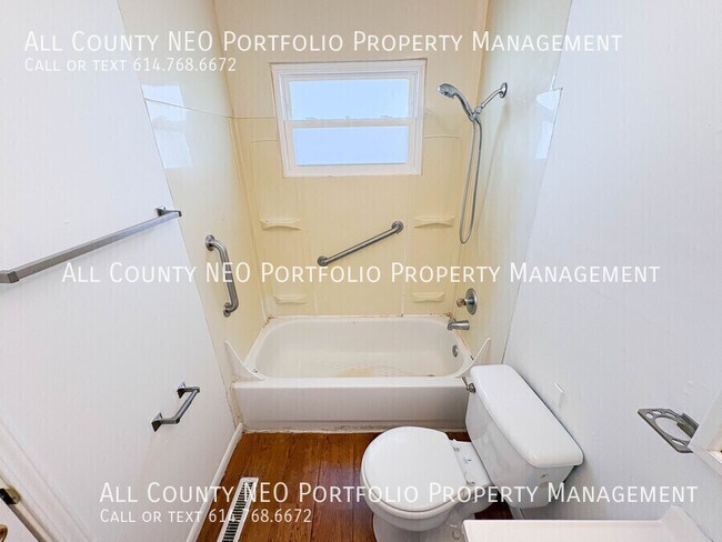 Building Photo - 1748 Ward Rd