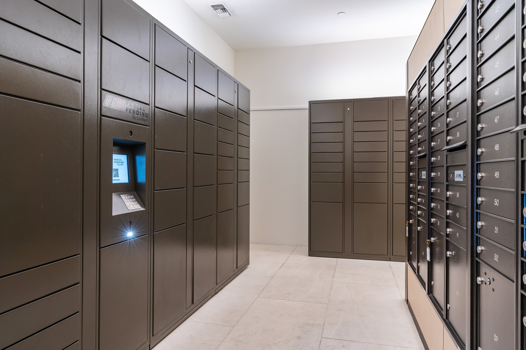 Building Photo - 889 Francisco St