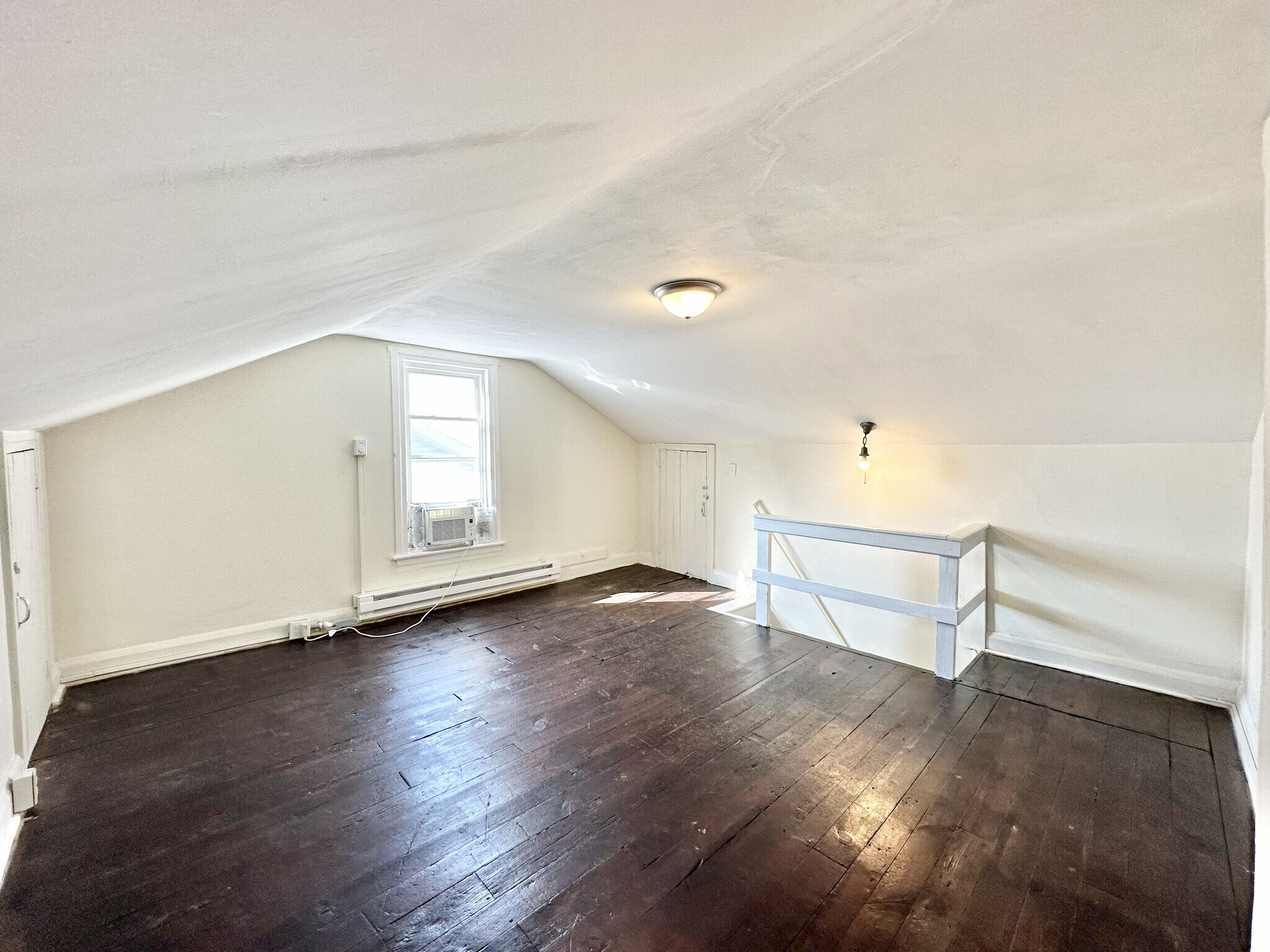 Building Photo - 1001 Cherry St