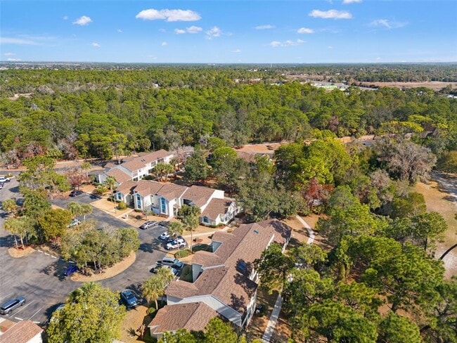 Building Photo - 8006 Picketts Ct