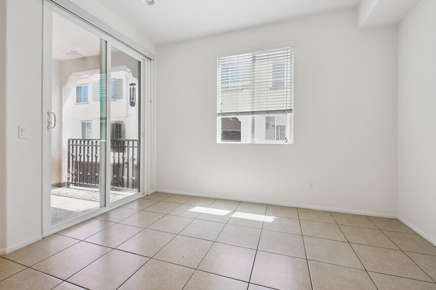 Building Photo - 141 Eureka Pl