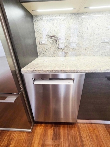 Building Photo - 1100 W Adams St