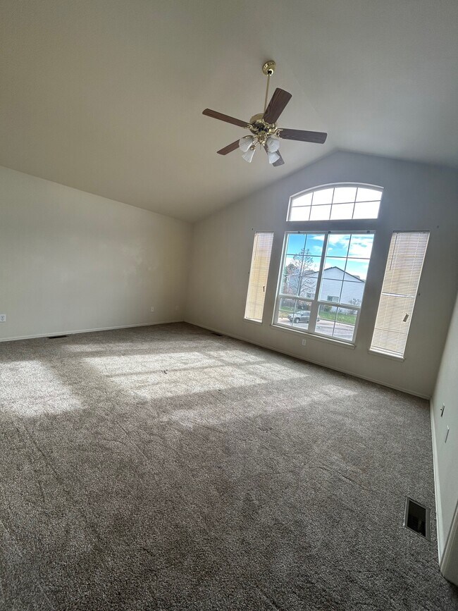 Building Photo - 9060 Strand Way