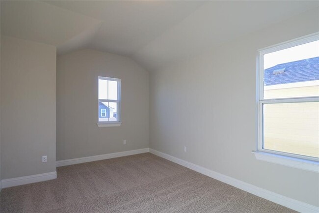 Building Photo - 124 Free Stone Dr