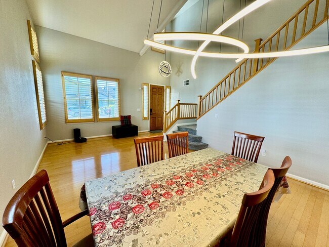 Building Photo - 12 Amberwood Cir
