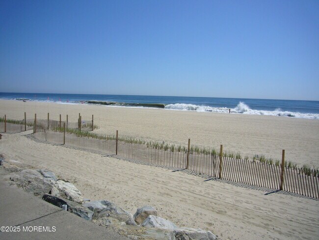 Building Photo - 1201 Ocean Ave