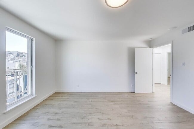 Building Photo - 2137 Lombard St