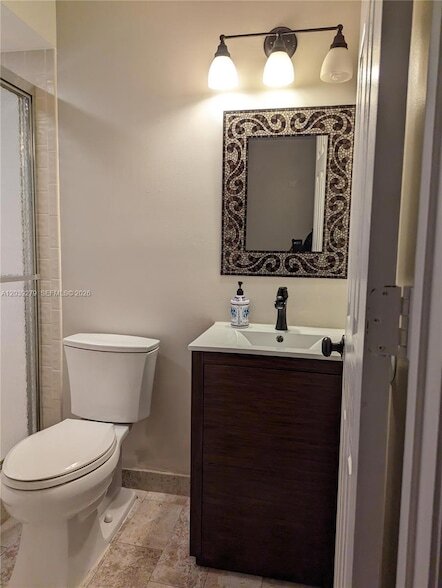 Building Photo - 3446 Oak Dr