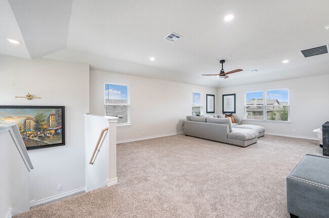 Building Photo - 22607 Green Jacket