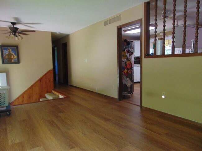 Building Photo - Nice 3 Bed 3 Bath House In University Park...