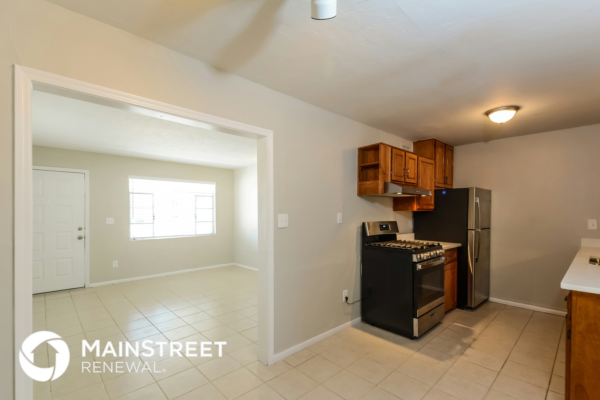 Building Photo - 4649 E 14th St