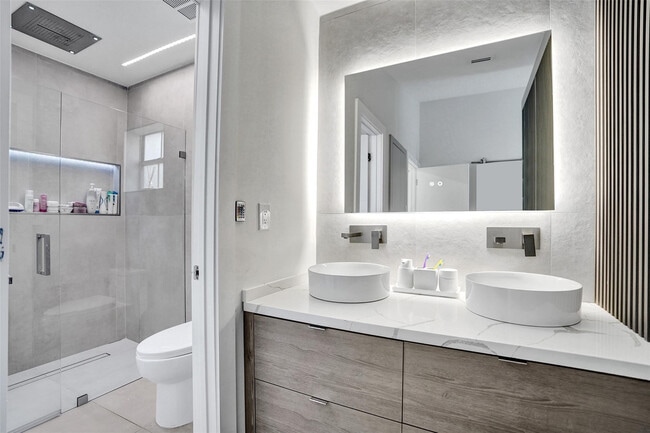 Building Photo - 1451 NW 47th Ave