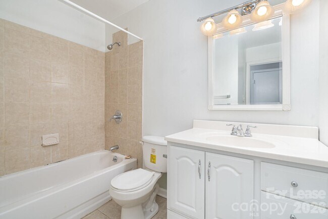 Building Photo - 8005 Horse Chestnut Ln