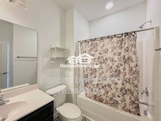 Building Photo - 1713 Dresdon Ln