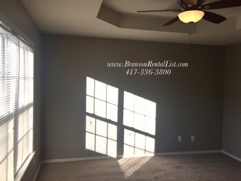 Building Photo - Spacious Townhouse coming available next month