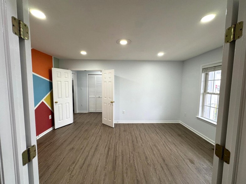 Building Photo - 5412 Cranston Ct