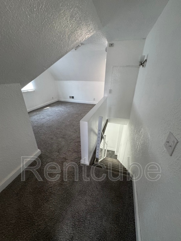 Building Photo - 1702 Rhomberg Ave