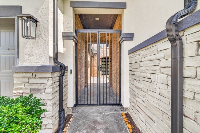 Building Photo - 1835 Brooking Hill Ct