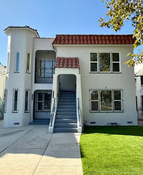 Building Photo - 1221 West Blvd