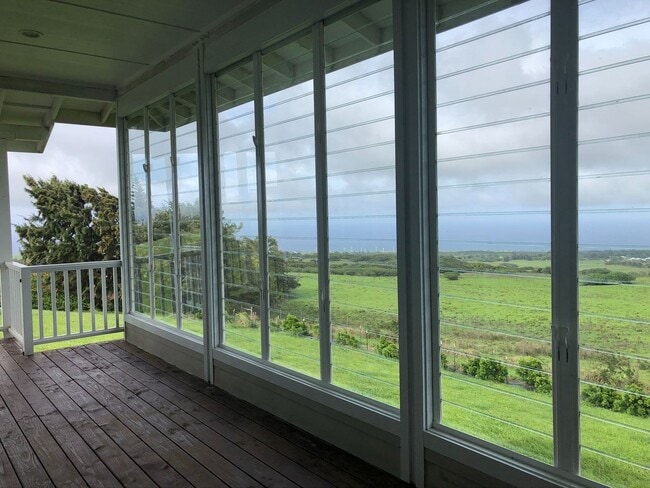 Building Photo - Gorgeous Ocean View Home. Unfurnished 1 Bed, 2 Ba, w/ 2-Car Garage on 1.145 acres
