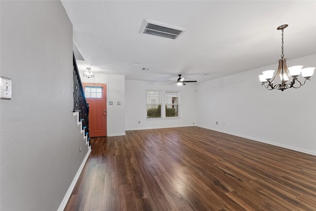 Building Photo - 2623 Woodridge Cove Dr