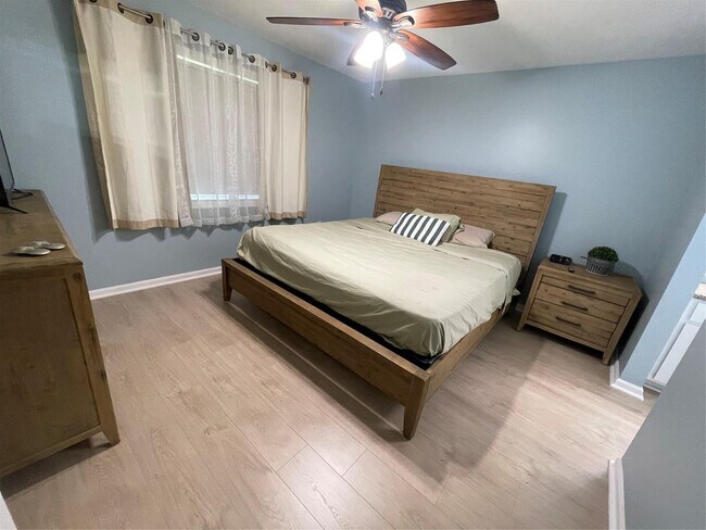 Building Photo - 200 Scotia Dr