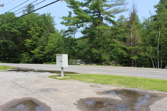 Building Photo - 166 Whittier Rd