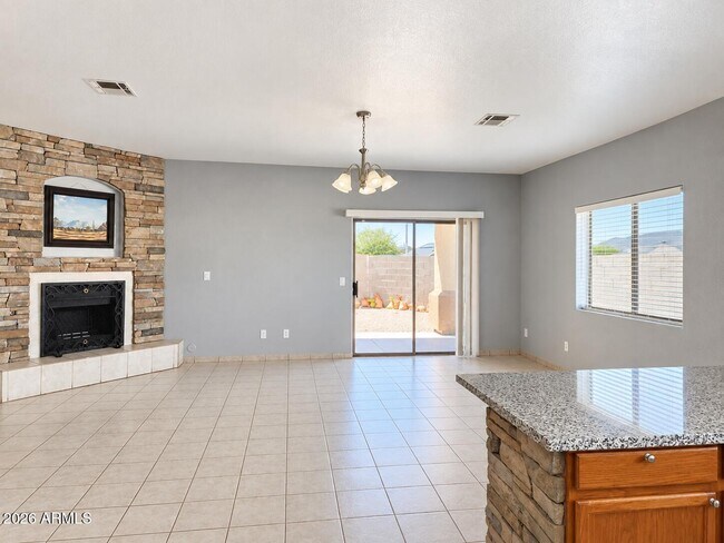 Building Photo - 5830 S 11th Dr