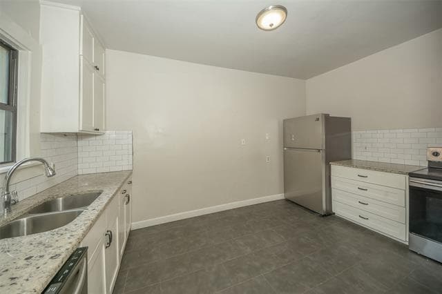 Building Photo - 902 S Oak Cliff Blvd