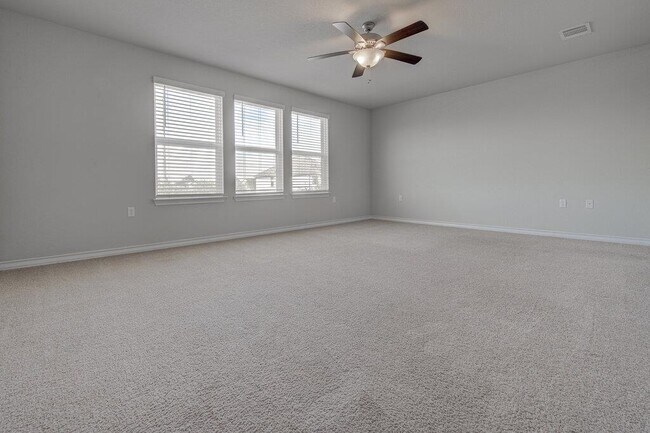 Building Photo - 11820 Coyote Call Way
