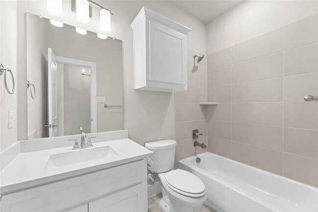 Building Photo - 3853 Solebay Ct