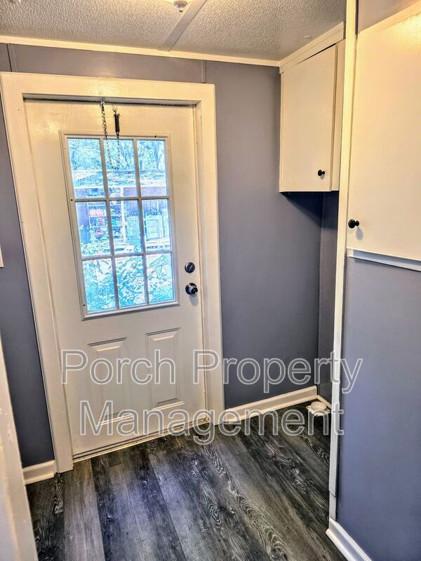 Building Photo - 12 Anne Cir