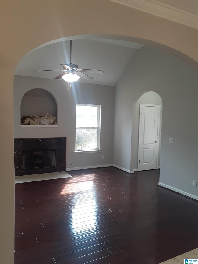 Building Photo - 265 Oxmoor Pl