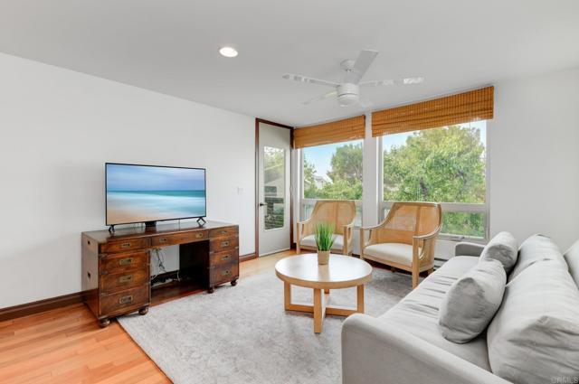 Building Photo - 935 Genter St