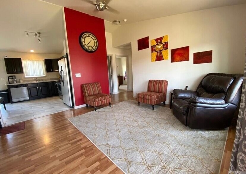 Building Photo - 4432 Lux Ave