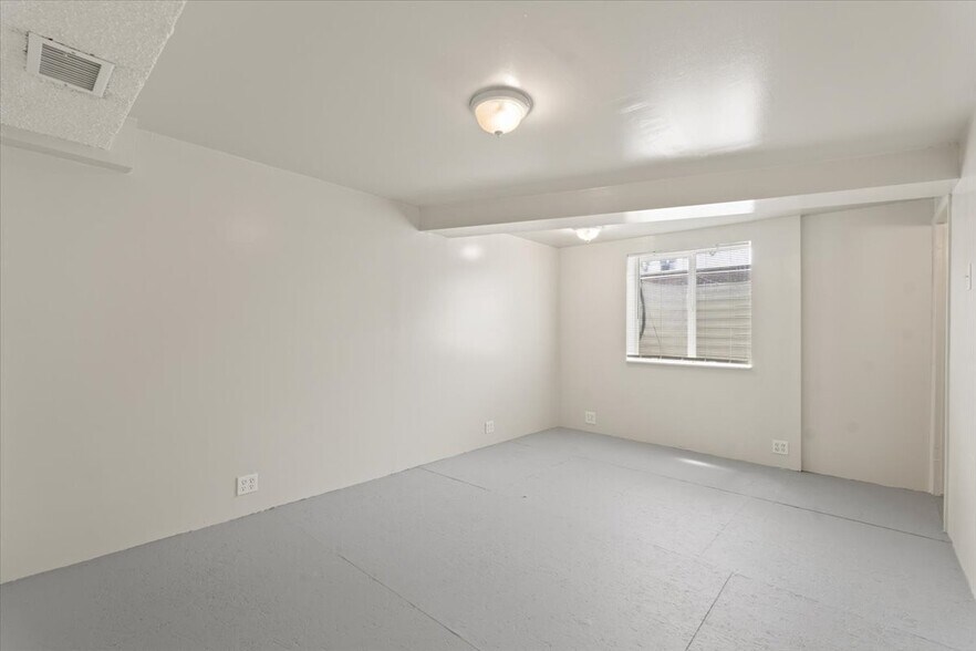 Building Photo - 775 1st St