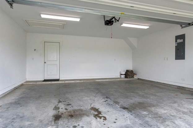 Building Photo - 9735 Stratton Ridge Dr