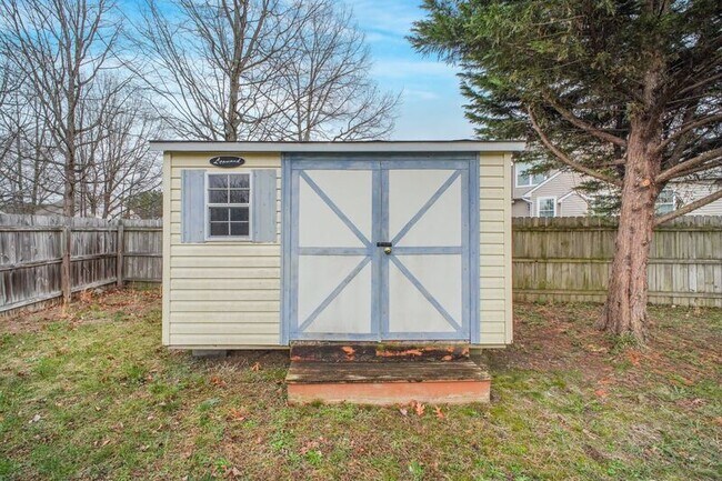 Building Photo - 4410 Caven Ct N