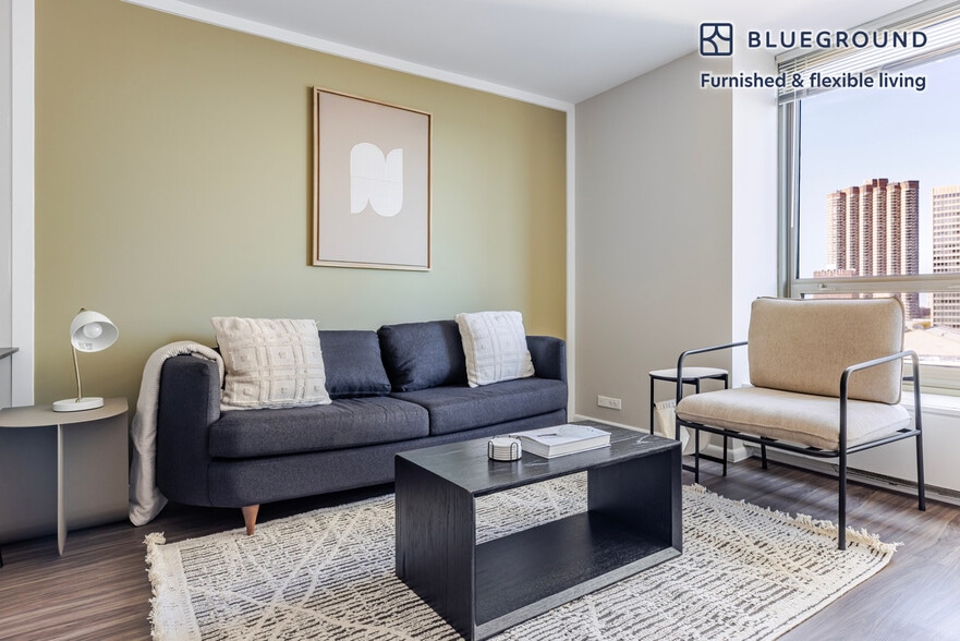 Primary Photo - 3450 N Lake Shore Dr