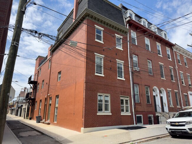 Building Photo - 536 N 19th St