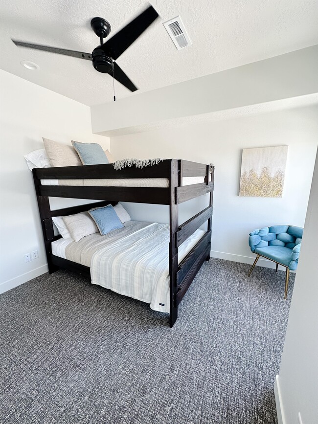 Building Photo - 1798 N 510 W