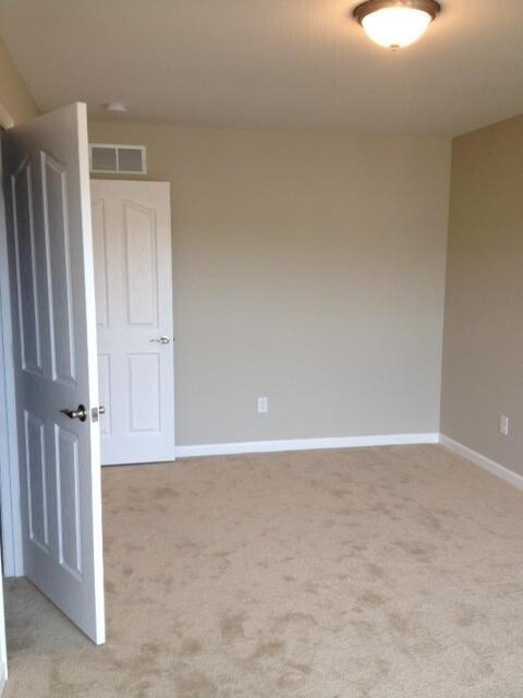 Building Photo - 3305 Sweet Clover Ln